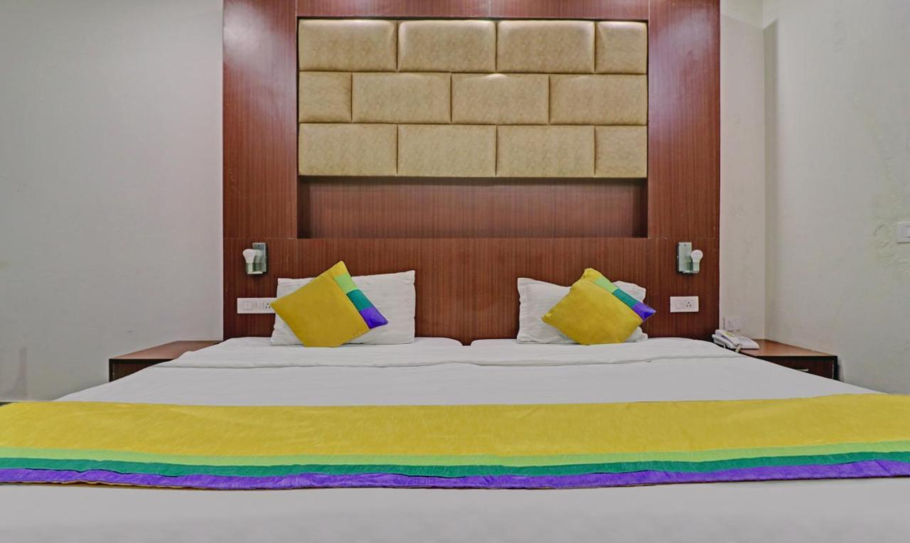 Itsy Hotels Hamlets Stay Noida Exterior foto